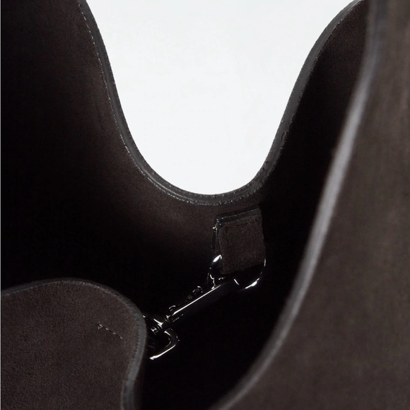 Brown Hobo Bag with Minimalist Design - Picture 5 of 8